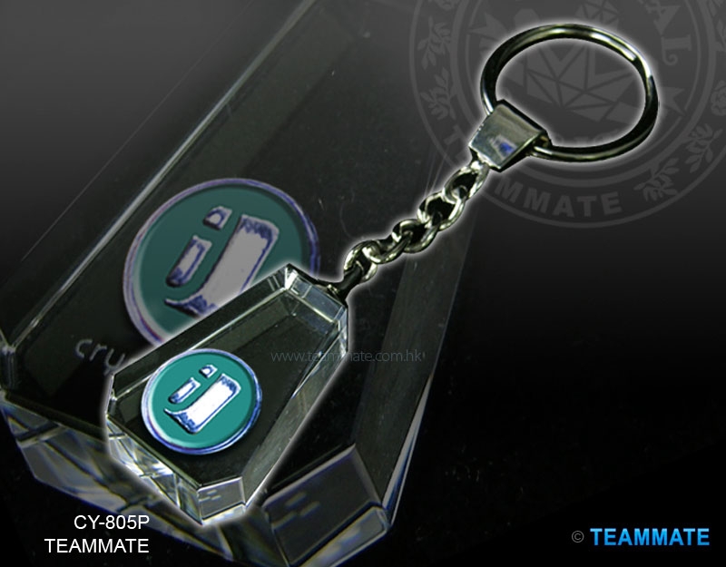 水晶匙扣鑲有金章 Crystal Keychain with Pins