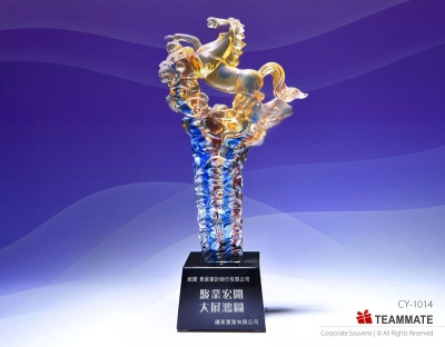 瑞馬呈祥琉璃擺設  Liuli Ornament (Auspicious Horse Bringing Blessings) 